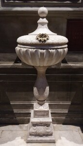 Cappella Santa Maria degli Angeli - Fonte-Battesimale